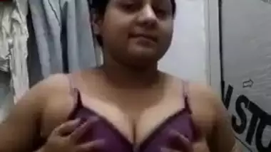 Horny Desi Girl Masturbating