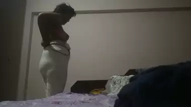 Mature milf bhabhi spying