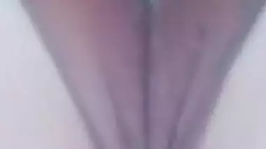 Desi Girl Showing her Boobs and Pussy