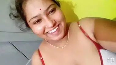 Cute Desi Bhabhi shows perfect tits and tight pussy on XXX camera