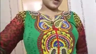 Desi Bhabhi Exotic Body Nude – Movies