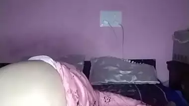 Sexy Aunty Showing her big juicy boobs seducing