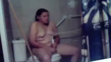 Desi Wife In Toilet - Movies.