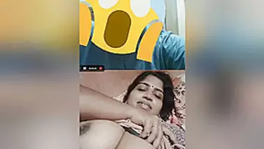 Today Exclusive- Desi Bhabhi Showing Her Boobs To Lover On Video Call Part 2