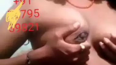 Bhabi Pressing Boobs