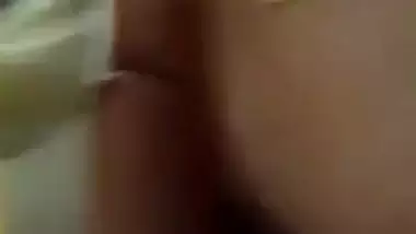 Village sexy bhabhi bathing and making a video