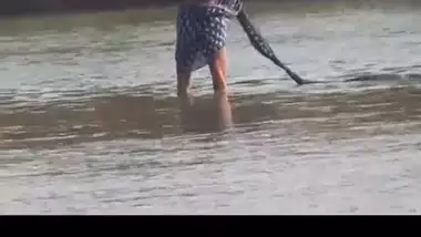 big boob village bhabhi in river