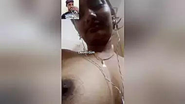 Today Exclusive- Desi Tamil Girl Showing Her Boobs On Video Call