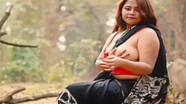 Super Busty Cute Wife Outdoor Video Shoot