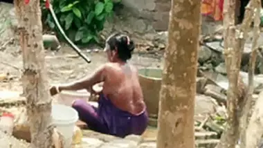 Indian Is Taking A Bath And Show Boobs And Big Ass