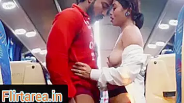 Pat A In Bus Me Ladki Ke Machai Chudai