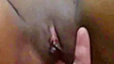 Sri Lankan - Pussy Fingerring Orgasm - ඇගිලි සැප