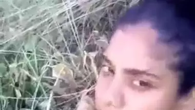 Village Girl Outdoor Fingring And Showing Her Pink Pussy Lips