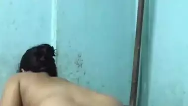 Desi sexy girl riding cock