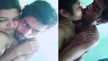 Village desi couple sex after foreplay viral show