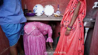 380px x 214px - Indian Family In Kitchen Xxx In Hindi porn video