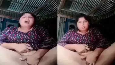 Bangladesh Fat Girl Fuck - Bangla Naked Boudi Fingering Fat Pussy Viral Show porn video