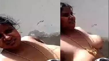 Tamil Aunty Sex Chat Video Call Outdoors porn video