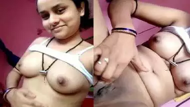 Desi girl nude pussy rubbing selfie video