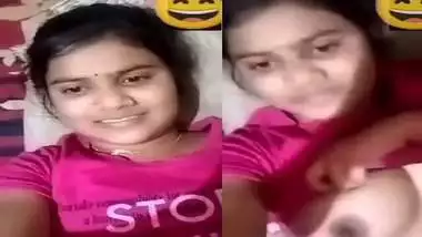 Desi cute girl boobs show to lover viral video