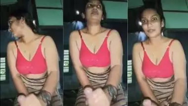 Hot Kerala Girl Gives A Handjob In Malayalam Sex Mms porn video