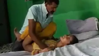 Desi Gril First Time Ass Fuking Xxx Video - Cute Young Indian Girl First Time Painful Sex At Home porn video