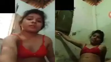 Desi Mmsx - Bhabhi Shaving Pussy Viral Desi Mms Video porn video