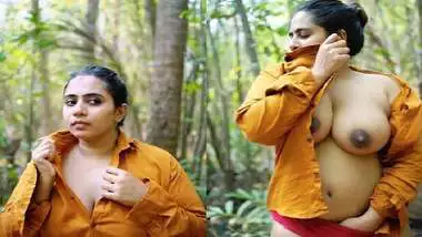 Mallu hot model Nila Nambiar topless viral video