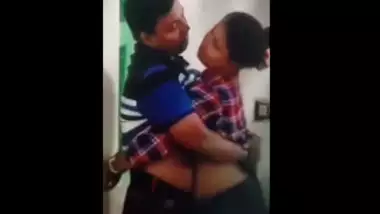 Couple fucking in standing desi viral MMS